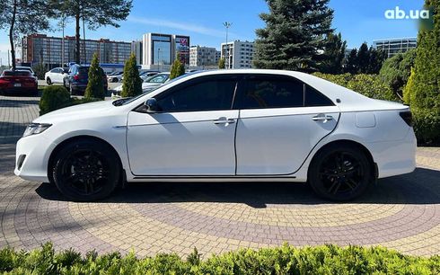 Toyota Camry 2013 - фото 4