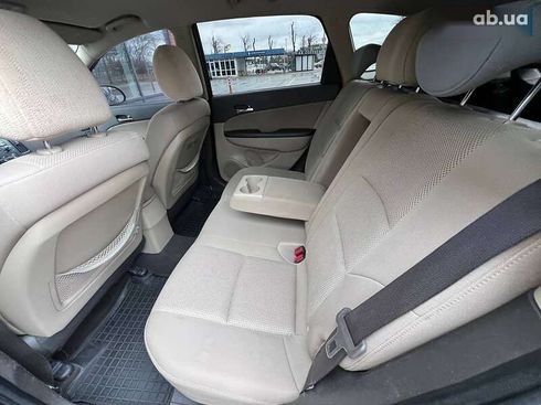 Hyundai Elantra 2009 - фото 28