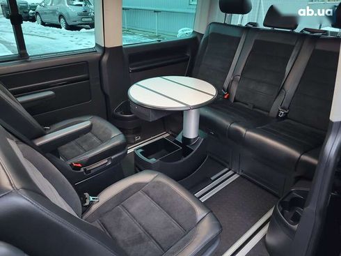 Volkswagen Multivan 2019 - фото 18