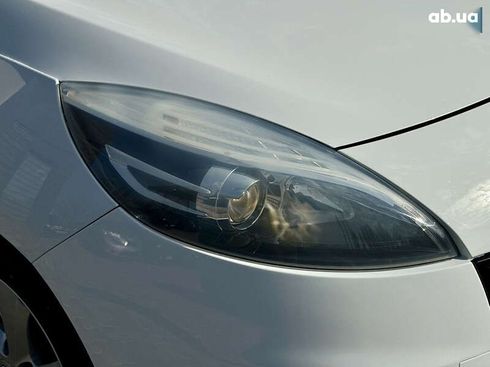 Renault Scenic 2012 - фото 14