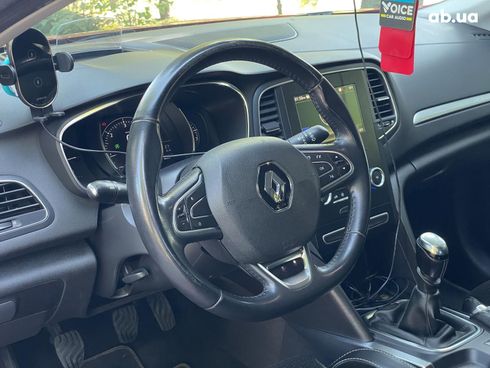 Renault Megane 2018 красный - фото 16