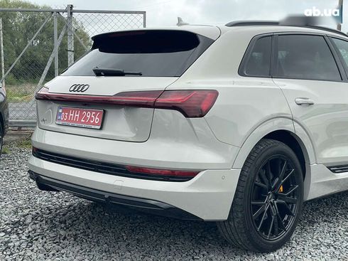 Audi E-Tron 2022 - фото 12