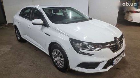 Renault Megane 2019 - фото 6