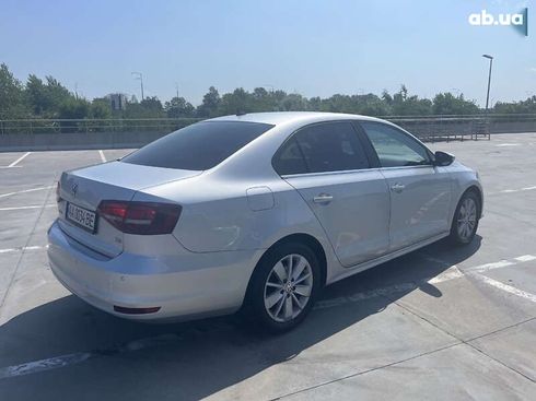 Volkswagen Jetta 2016 - фото 5