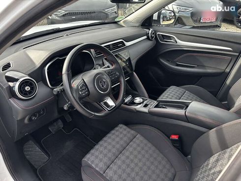 MG ZS EV 2022 - фото 13