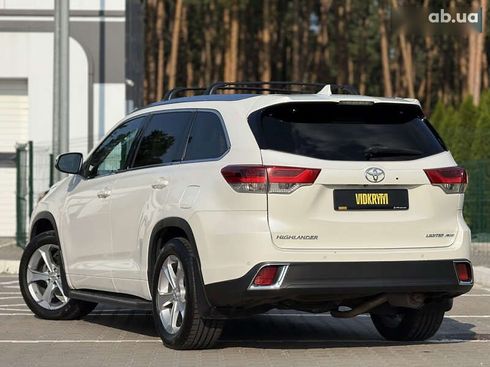 Toyota Highlander 2017 - фото 18