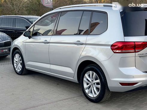 Volkswagen Touran 2018 - фото 23