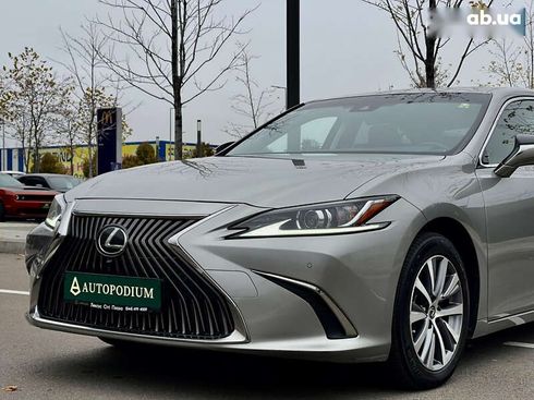 Lexus ES 2020 - фото 11