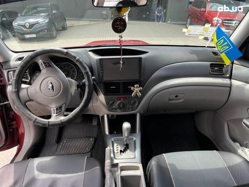 Subaru Forester 2012 красный - фото 35