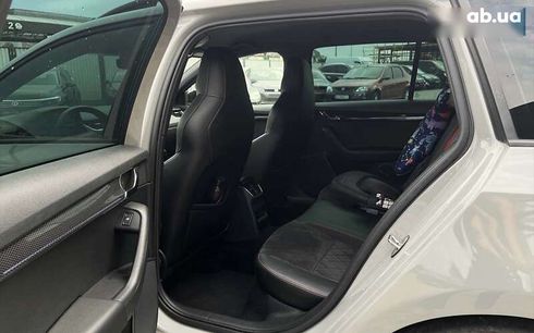 Skoda Octavia 2019 - фото 27