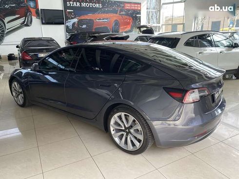 Tesla Model 3 2022 - фото 7