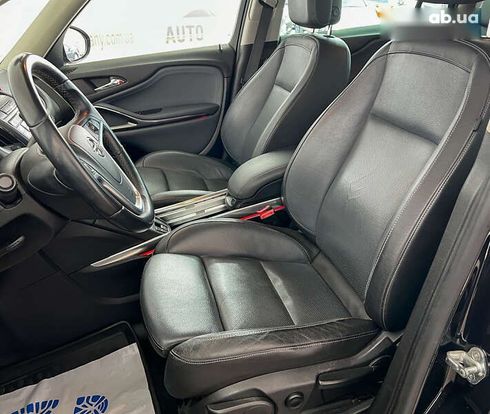 Opel Zafira 2013 - фото 21