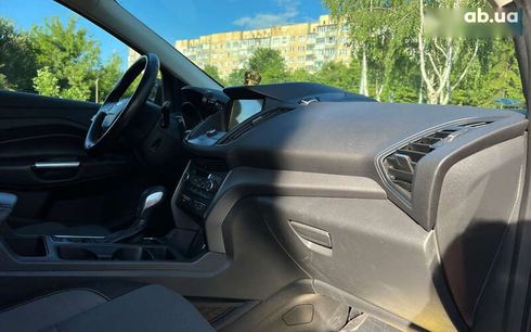 Ford Escape 2018 - фото 10