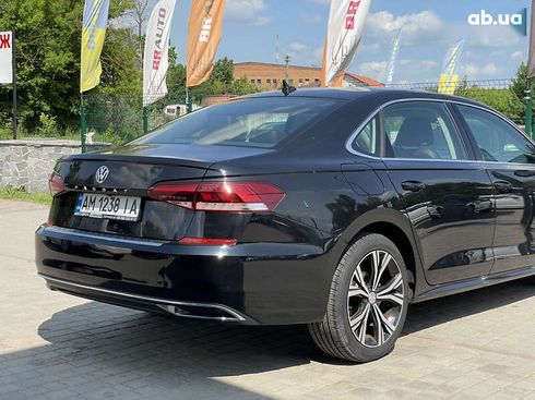 Volkswagen Passat 2021 - фото 16