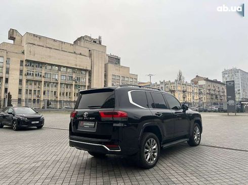 Toyota Land Cruiser 2021 - фото 7