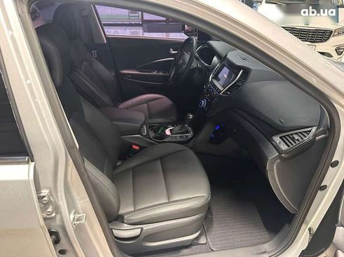 Hyundai Santa Fe 2017 - фото 20