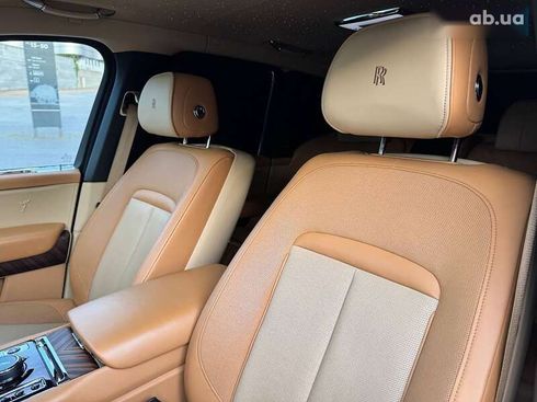 Rolls-Royce Cullinan 2020 - фото 18