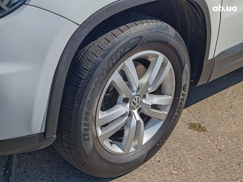 Volkswagen Tiguan 2016 белый - фото 6