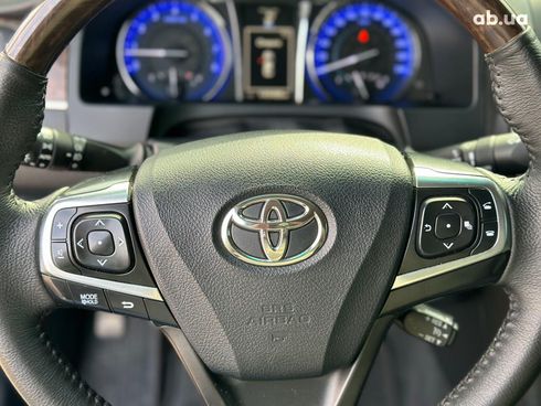 Toyota Camry 2016 черный - фото 30