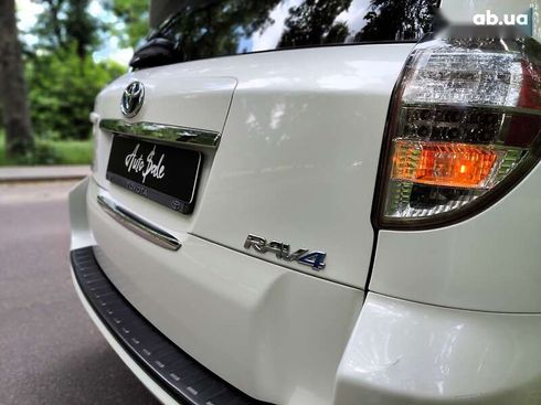 Toyota RAV4 2013 - фото 16