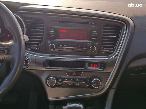 Kia K5 2015 серый - фото 15