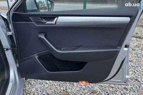 Skoda Superb 2019 - фото 26