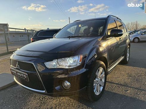 Mitsubishi Outlander 2012 - фото 2