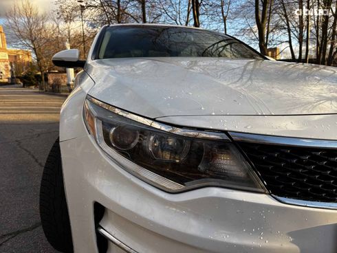 Kia Optima 2017 белый - фото 27