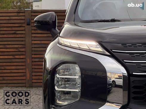 Mitsubishi Outlander 2022 - фото 10