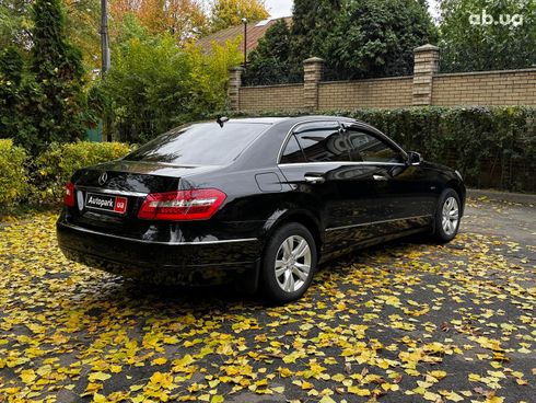 Mercedes-Benz E-Класс 2010 черный - фото 7