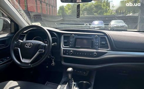 Toyota Highlander 2018 - фото 9