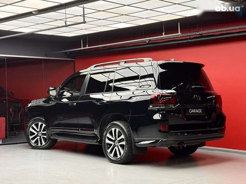 Toyota Land Cruiser 2018 - фото 23