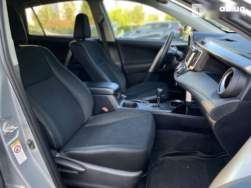 Toyota RAV4 2018 - фото 14