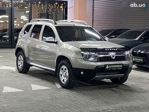 Dacia Duster 2011 - фото 2