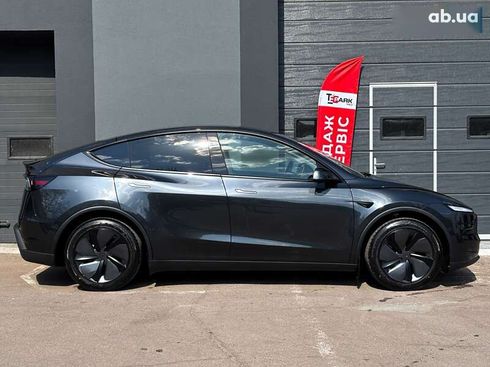Tesla Model Y 2025 - фото 11