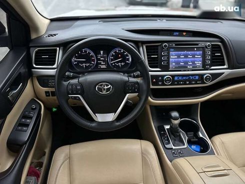 Toyota Highlander 2016 - фото 20