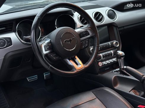 Ford Mustang 2017 черный - фото 25