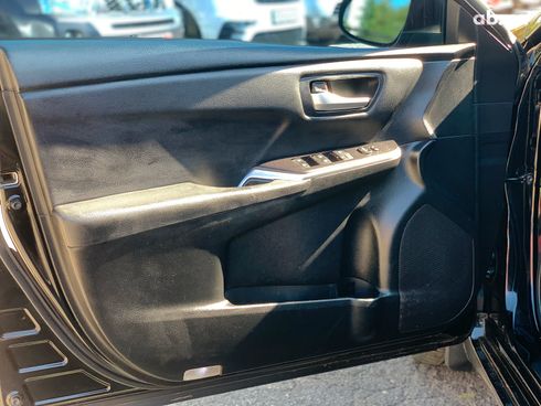 Toyota Camry 2017 черный - фото 22