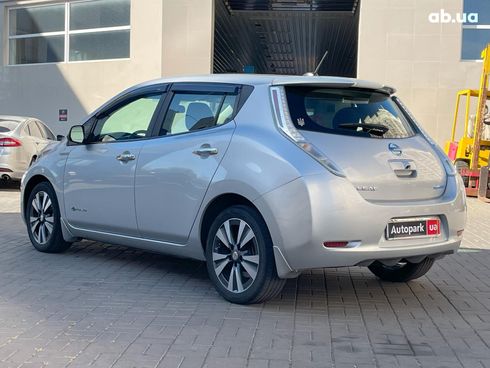 Nissan Leaf 2015 серый - фото 7