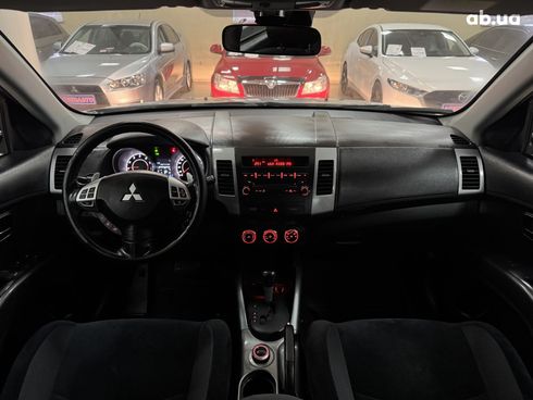 Mitsubishi Outlander XL 2010 серый - фото 9
