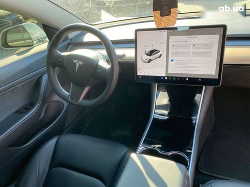 Tesla Model 3 2020 - фото 10