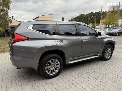 Mitsubishi Pajero Sport 2016 - фото 13