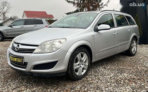 Opel Astra 2009 - фото 3