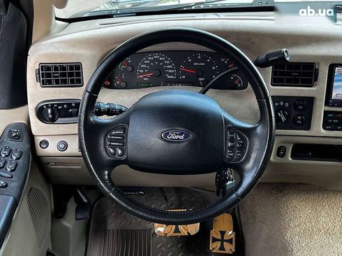 Ford Excursion 2005 - фото 8