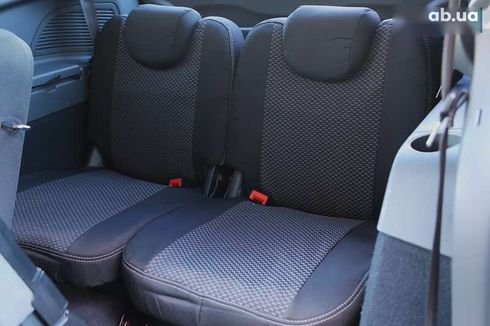 Ford C-Max 2012 - фото 12