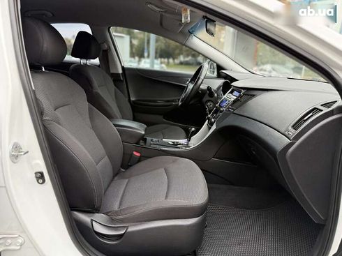Hyundai Sonata 2010 - фото 11