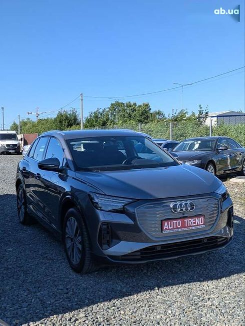 Audi Q4 e-tron 2021 - фото 3