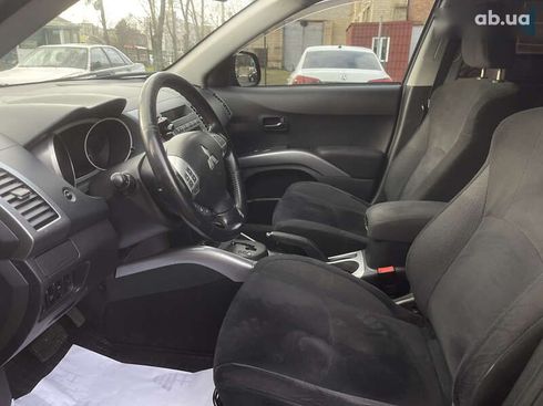 Mitsubishi Outlander 2006 - фото 23