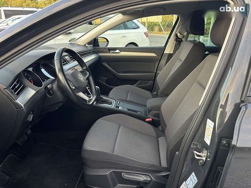 Volkswagen Passat 2020 - фото 15