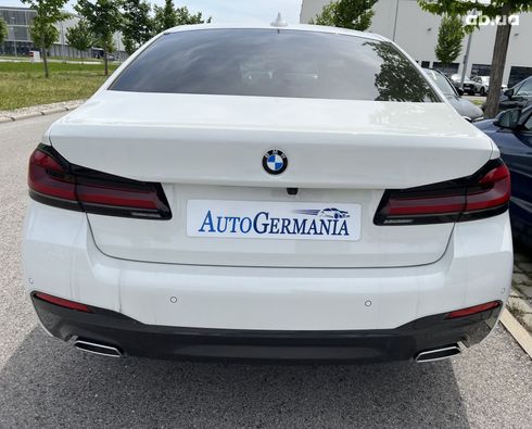 BMW 5 серия 2023 - фото 37